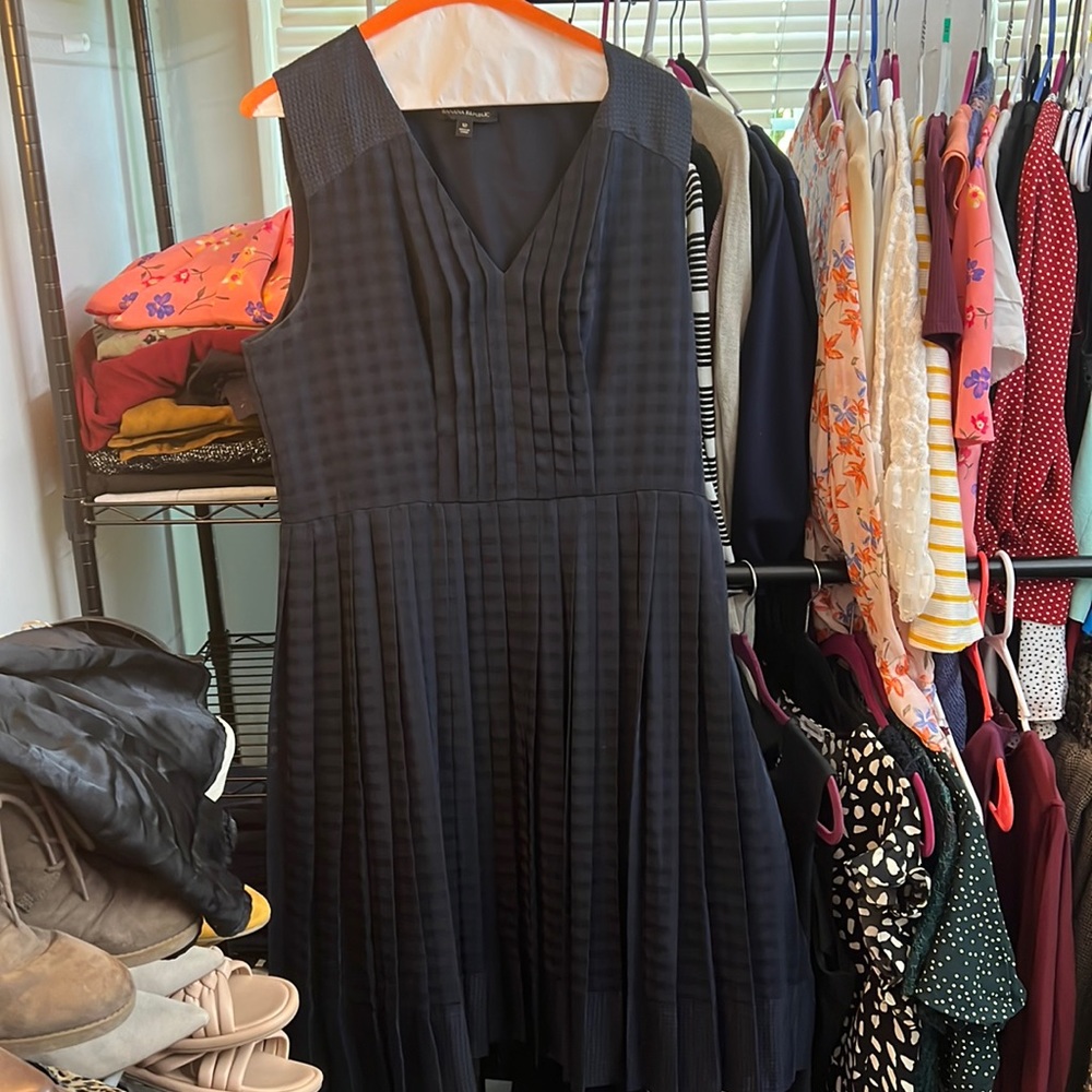 BR size 12 navy knee length dress